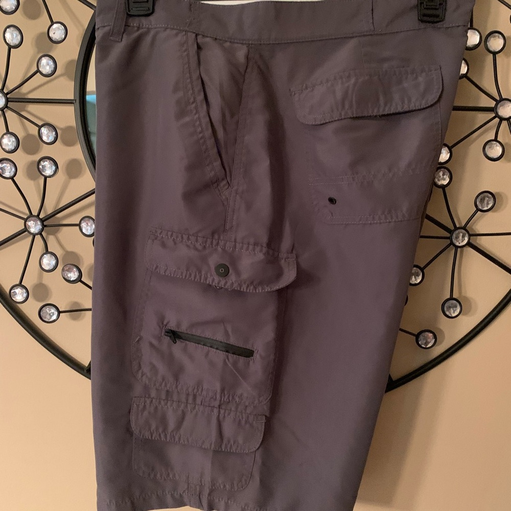 Mens Denali Cargo pants / camo / and dark green